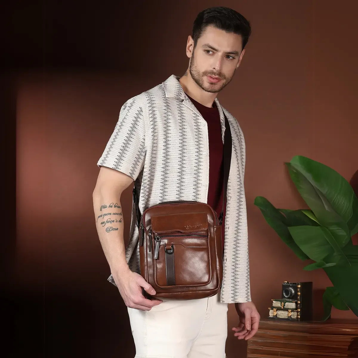 timeless-alpha-messenger-bag-olive-green-back-view