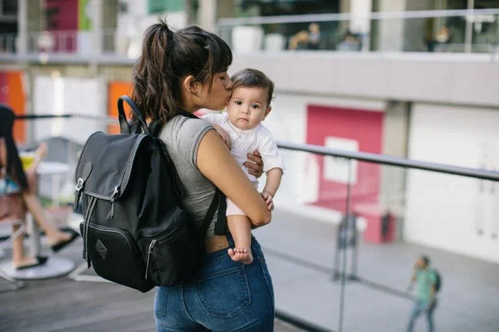 Is Diaper Bag Really Necessary for A New Mother?