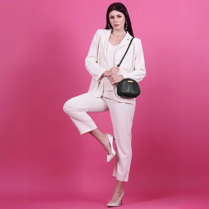 black_sling_bag_women