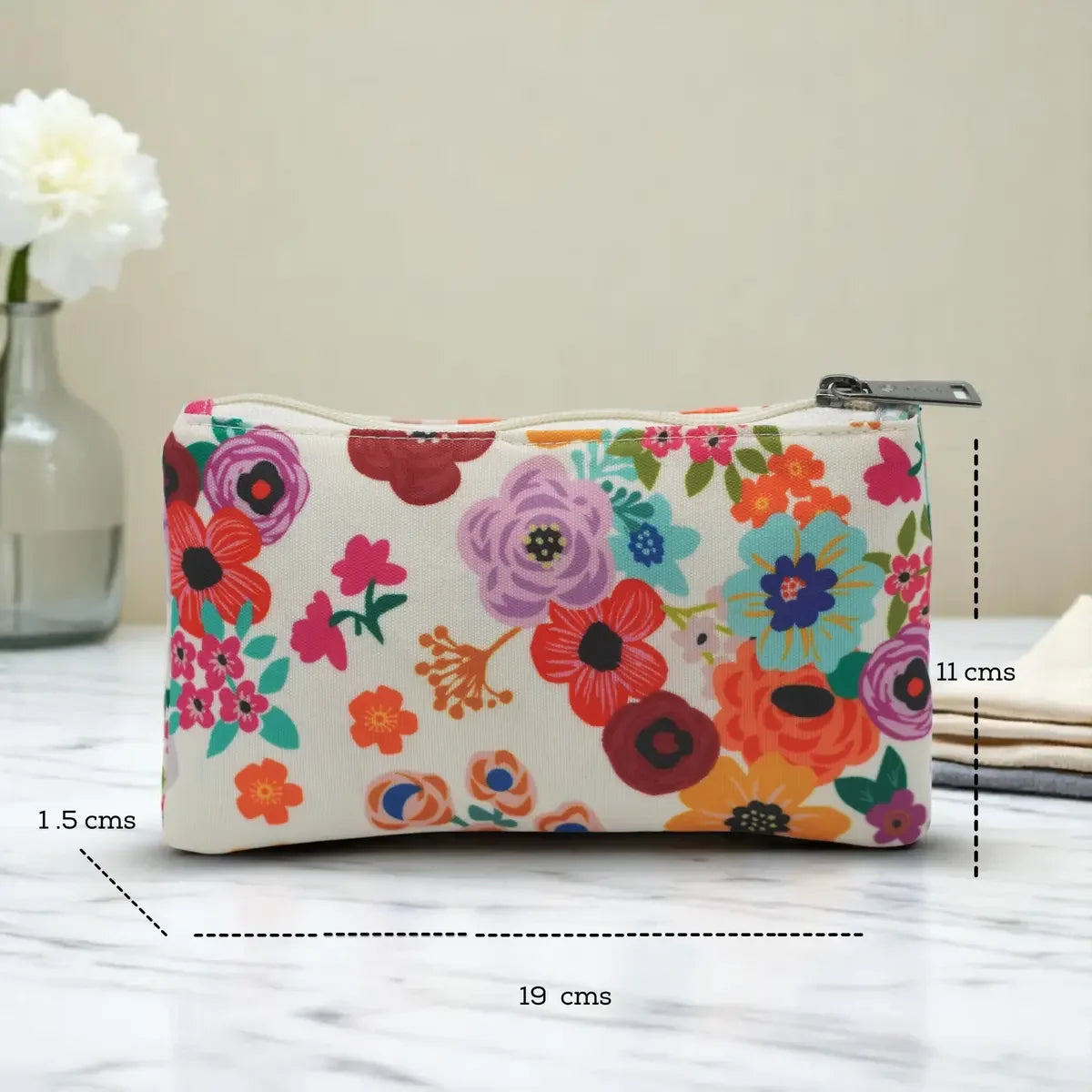 Eco-Friendly-Timeless-Flat-Coin-Pouch-Vegan-Leather-Wallet-Alternative