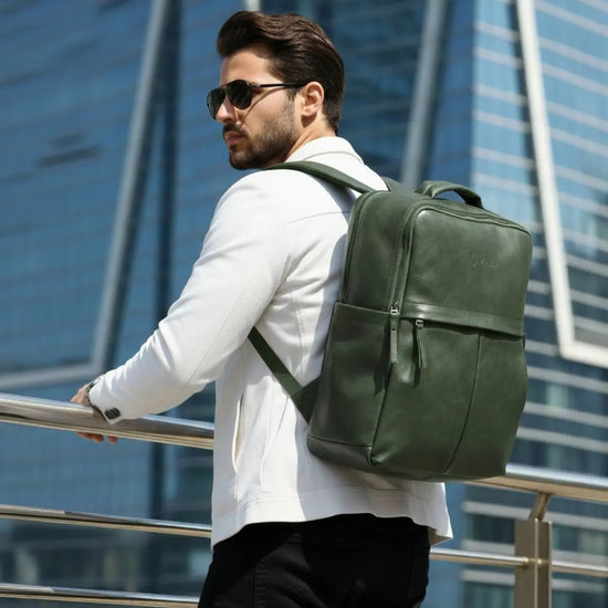 Timeless_Voyager_Men-Green-Travel_Backpack