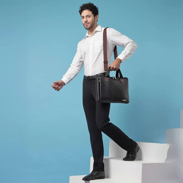 timeless-unity-laptop-messenger-bag-wine-side-view