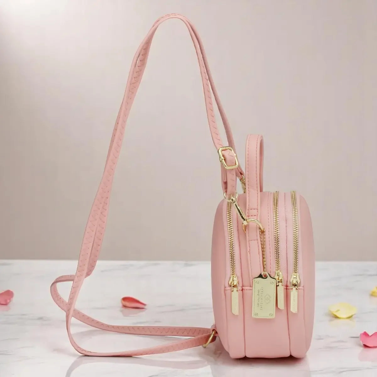 Lightweight-Pink-Shoulder-Bag-for-Women